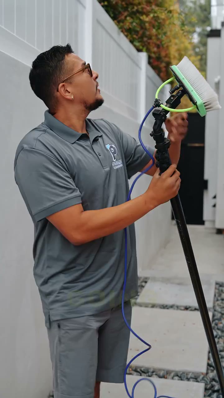 Window and Exterior Cleaning in Los Angeles by Paradas Cleaning Services